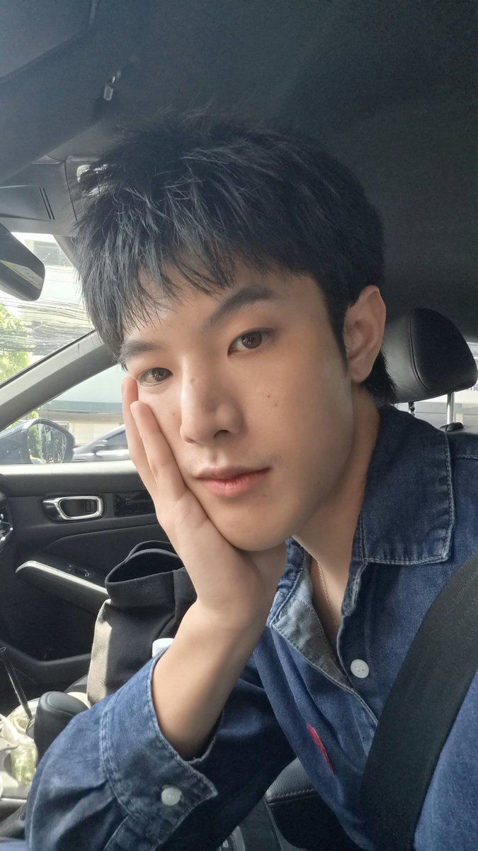 Jeewath01's tweet photo. pen ngai gun bang wunnee https://t.co/C1x3EFSyEY
