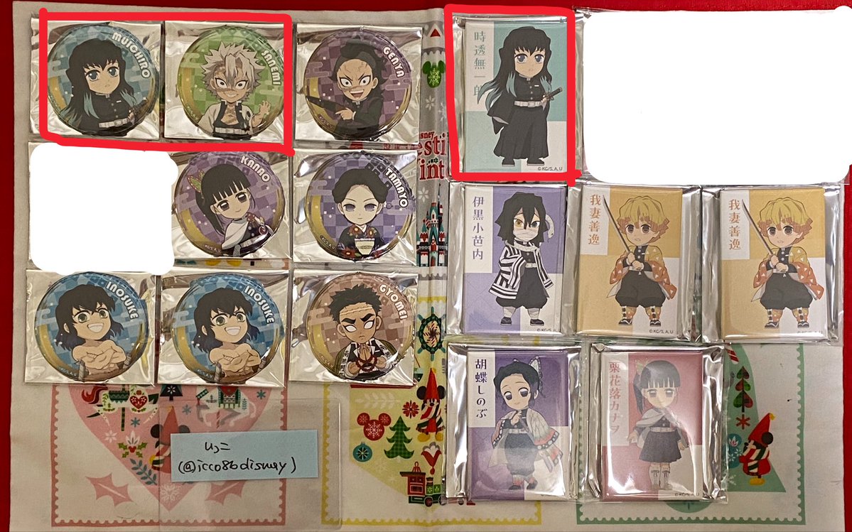 icco86disney's tweet photo. [交換・譲渡] 鬼滅の刃 アニプレックス アニプレ ホログラム缶バッジ マグネット カード

譲: 画像のもの
求: 同種宇髄又は定価＋送料

郵送又は大阪手渡し(都合合えば)
カードは交換優先、義勇は任意含む2:2〜の交換のみ
缶バッジ、マグネットは交換譲渡優劣なし、🟥枠は任意含む2:2〜のお取引のみ
→ https://t.co/JpZiJYLmTQ