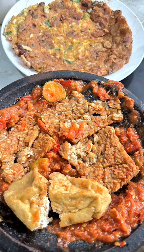 arabb_selow's tweet photo. lg males masak jd bikin gini ajaa🤤
Kalian suka penyetan gini juga ga byy..??? 

Met makan sayang sayangku❣️ https://t.co/BnyskdI1rP