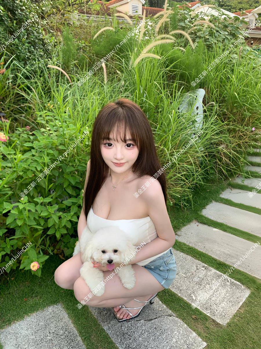 TAdjuster69's tweet photo. 去年今日此门中，人面桃花相映红  
夜雨剪春韭，新炊间黄粱  
明月几时有，把酒问青天 https://t.co/G8z99YCzoV