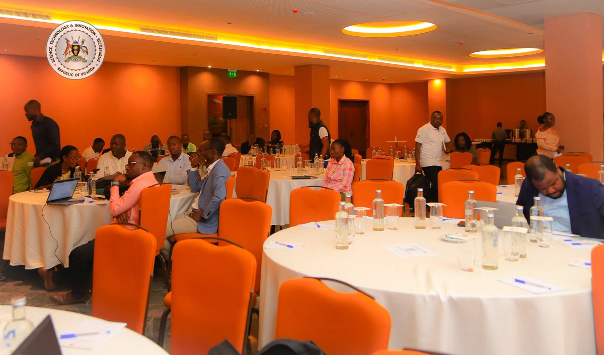nrmwesternug's tweet photo. Today, Hon. Eng. Jonard Asiimwe Akiiki continue meeting with the grantees, reviewing funded projects, and forging a more unified strategic direction as we focus on Vision 2040 (USD 500B economy).

@STIsecretariat @GovUganda
@ykyabalongo @AaronKaviiri 
@kamukamafredie @influencer74