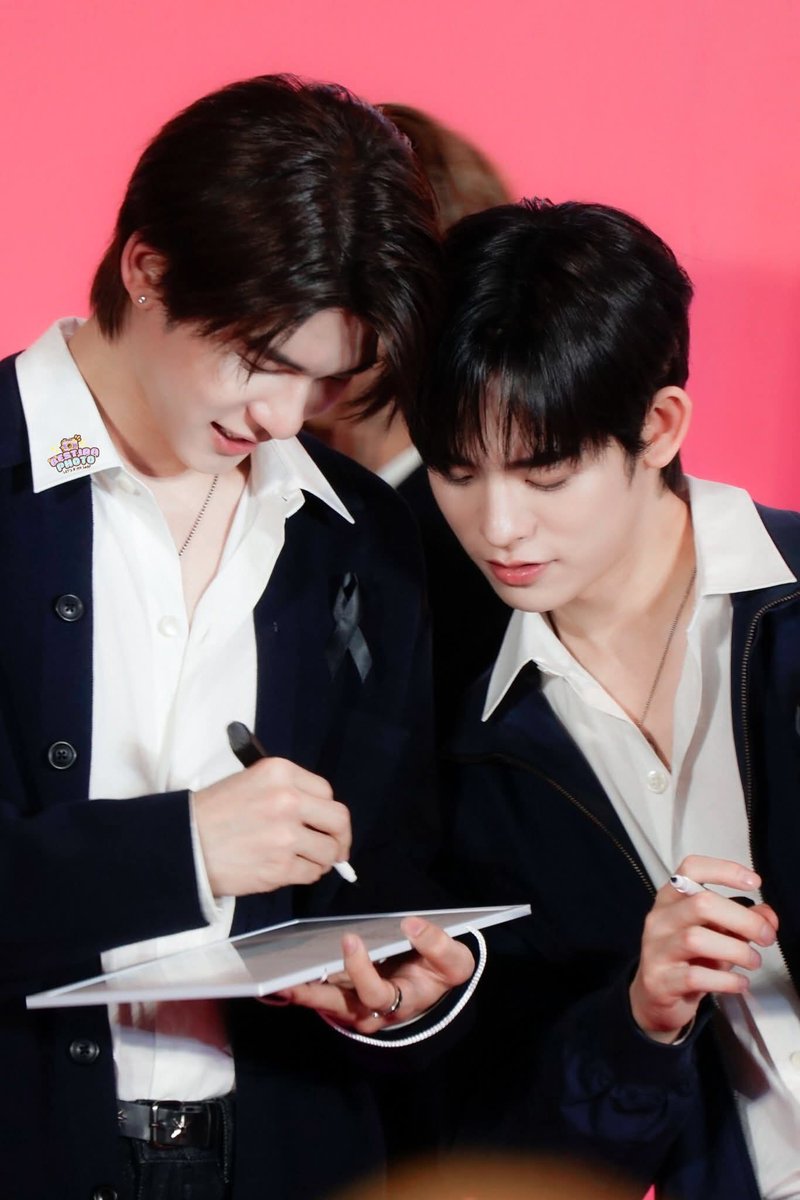 NweNwe91057's tweet photo. @DomundiTV @real_pntt @twnpich @porsuppakarn Wanting for TeeTeePor 🍓 🫂 🩵 💜
#TeeTeePor
#twnpich
#porsuppakarn
#pappe https://t.co/utcsySoac8
