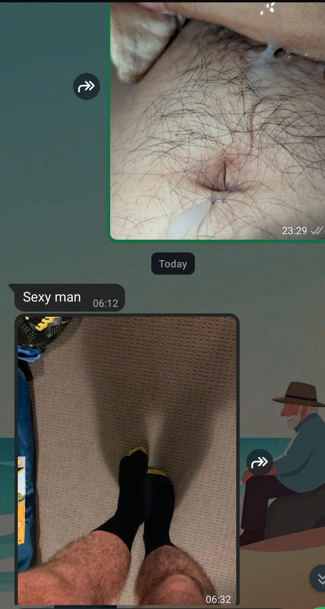 Suitsdaddybear's tweet photo. Sending my socks 🧦 pic to my man, as requested 🤗 https://t.co/MRq98TbsZ9