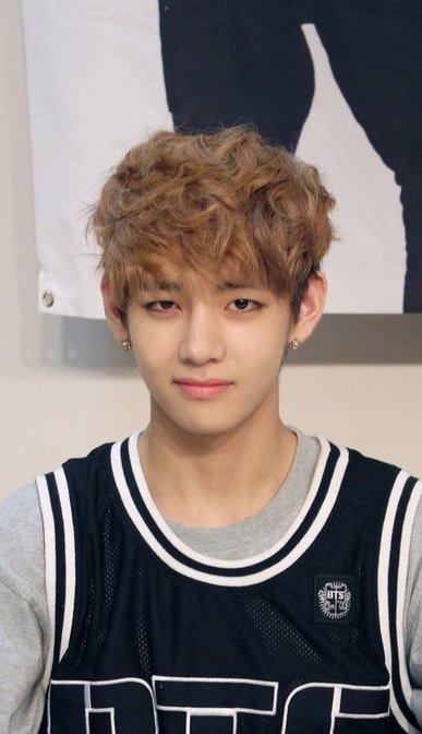l0SBt's tweet photo. Taehyung grew up in front of our eyes. https://t.co/ROTq2Mqqcf