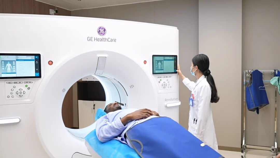 MeetQionghai's tweet photo. Boao Lecheng Medical Tourism Service Center is now open! Built by Lecheng Authority with 12 accredited agencies, it offers end-to-end services — from airport pickup and translation to consultation, treatment, and follow-up. First-class medical care, resort-style experience. Come to Lecheng — where healthcare feels like a vacation!
#MedicalTourism #Lecheng #HealthTravel #WellnessTourism #OneStopService #HainanFTP #VisaFreeHainan