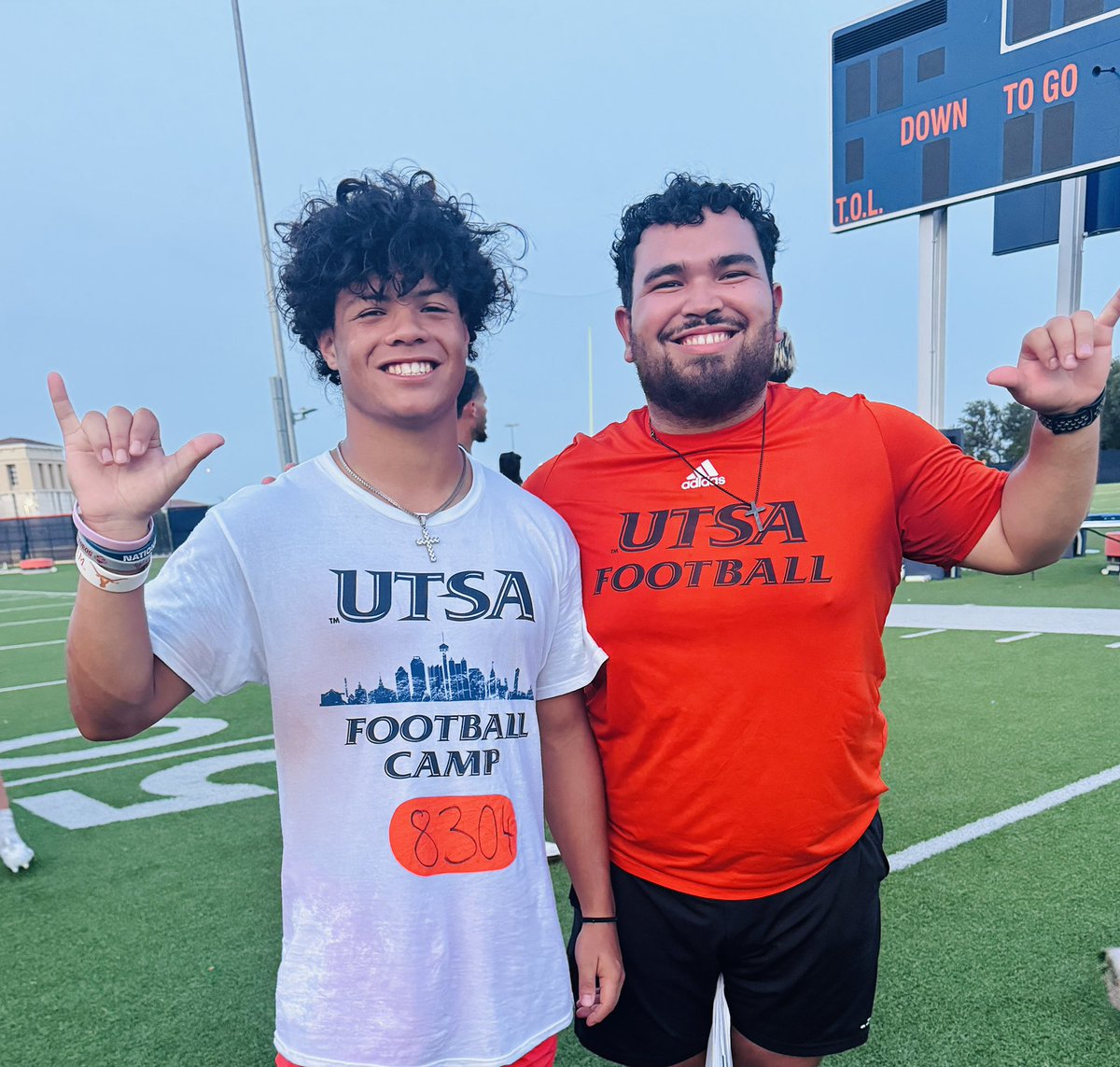 Jericko_Espi26's tweet photo. Another camp, same results. Enjoyed competing against the best out there @UTSAFTBL camp and being reminded by @CoachTRob_ “doesn’t matter if they are bigger, stronger or smarter, never let anyone out-work you”. 🫡 ✅ Looking forward to a continued relationship with the coaching staff.

 @X1PerformanceSA @FrampCamp @texaselite_ @BeforeYouGoPro @ROADS2GREATNESS @CoachTimYoder @CoachTraylor @FrampCamp @SAReaganFball