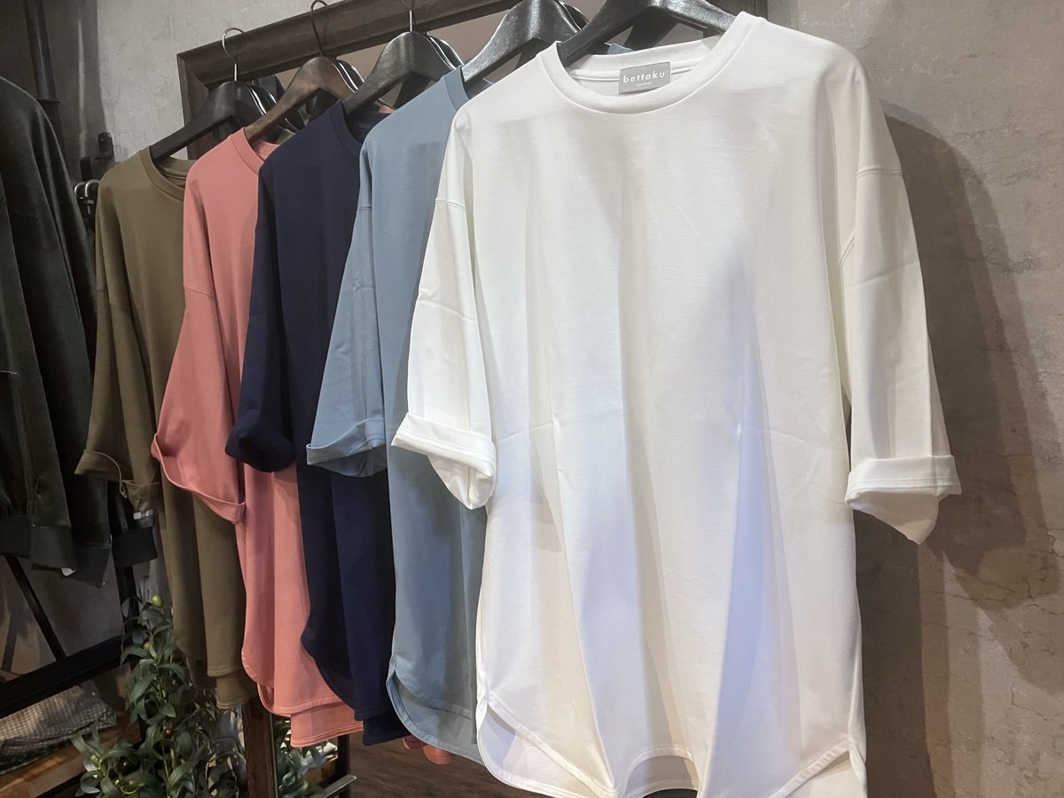 An0913's tweet photo. Harriss 
bettaku  
2026ss new collection!!

何枚あっても欲しくなる、
夏の定番Tシャツ。

各サイズ1枚ずつの入荷です。

この機会にぜひ。

#harriss #bettaku #2026ss #newcollection #newarrival #tshirt #tee #mensfashion #mensstyle #fashion #selectshop #セレクトショップ #メンズ https://t.co/YPFj6R0cYT