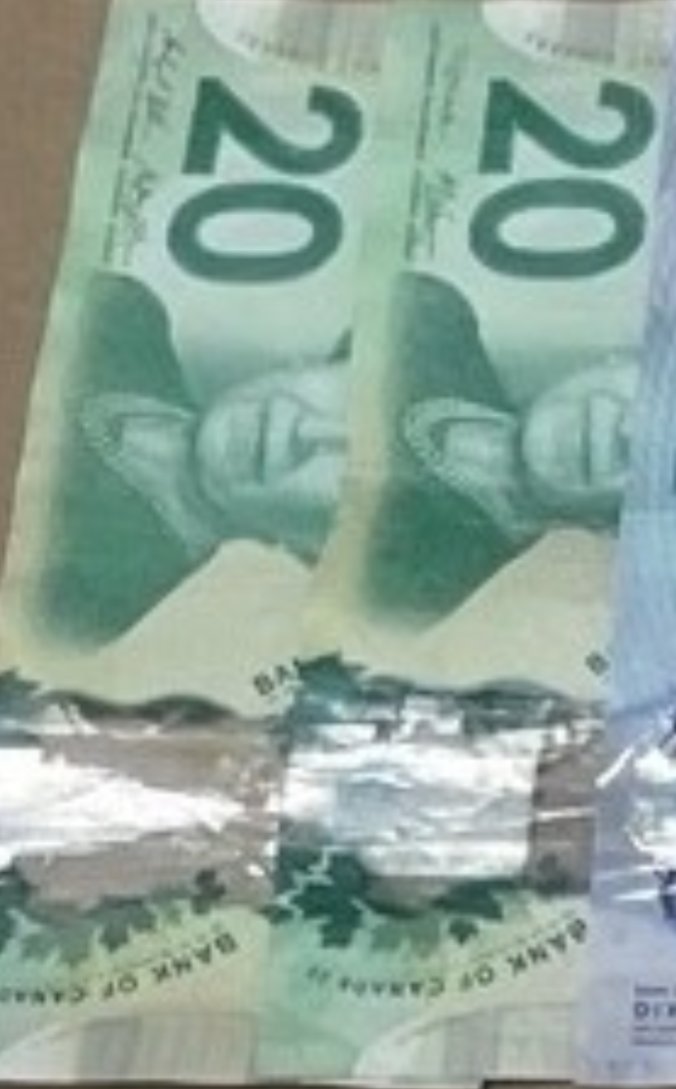 LiamShitter's tweet photo. @Grochowa2 @NoLore is that mark carney on the $20? https://t.co/Z2uMF9cBz0