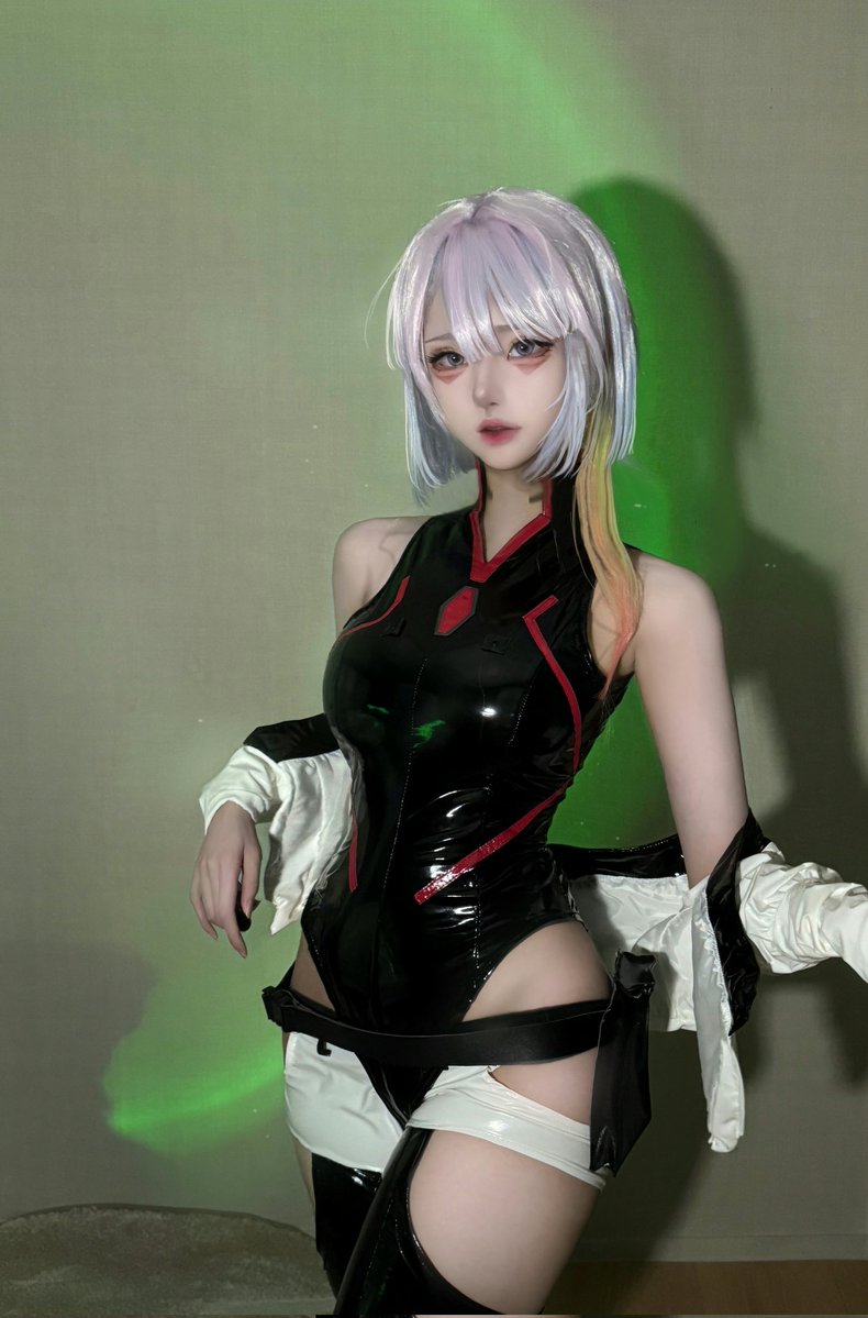 sali1224443's tweet photo. cos🌔
#鳴潮    #CyberpunkEdgerunners #Cyberpunk #Lucy https://t.co/OgNxHVyIBJ