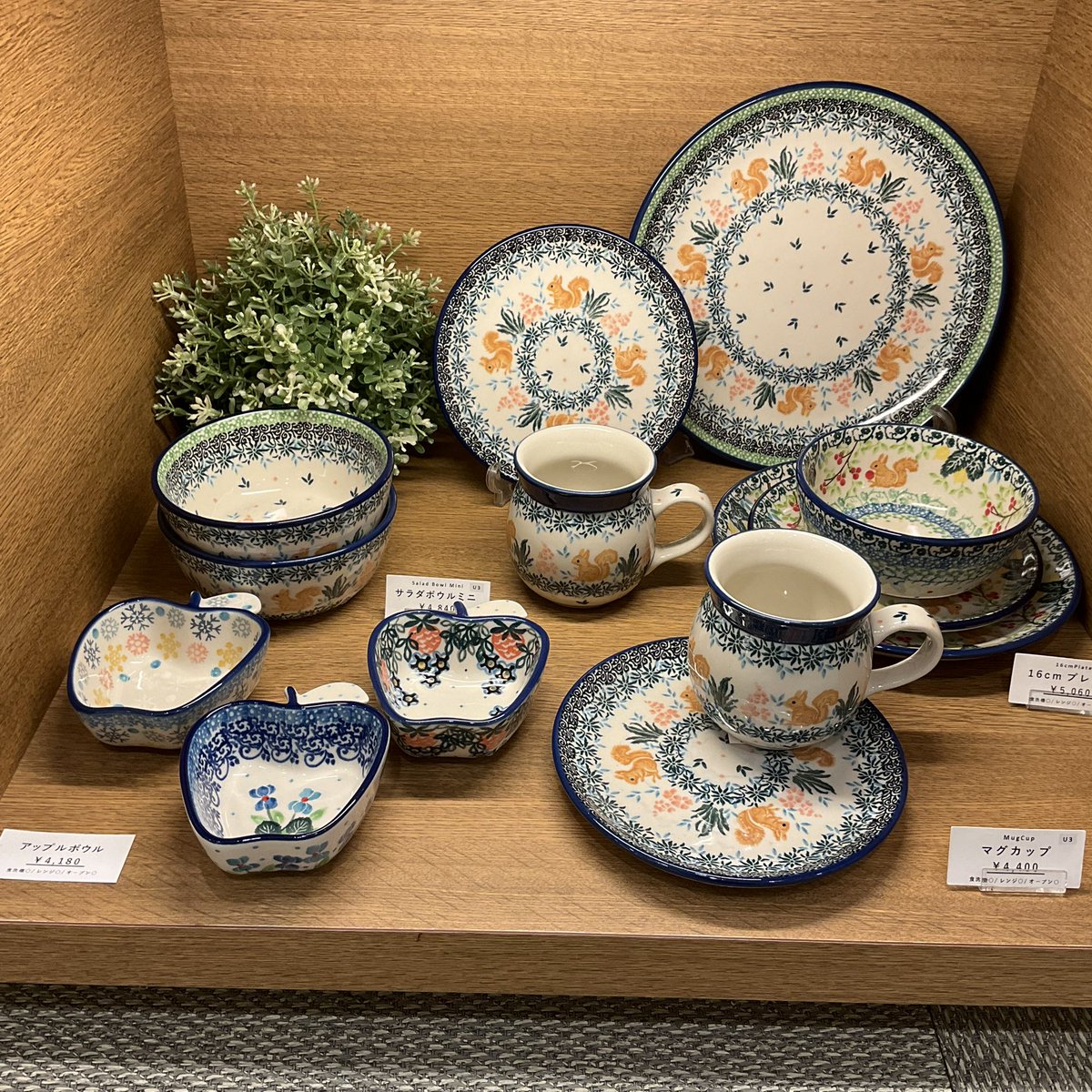 お気に入りの器を見つけませんか@阪急うめだ7階】 🌿店内にはさまざま