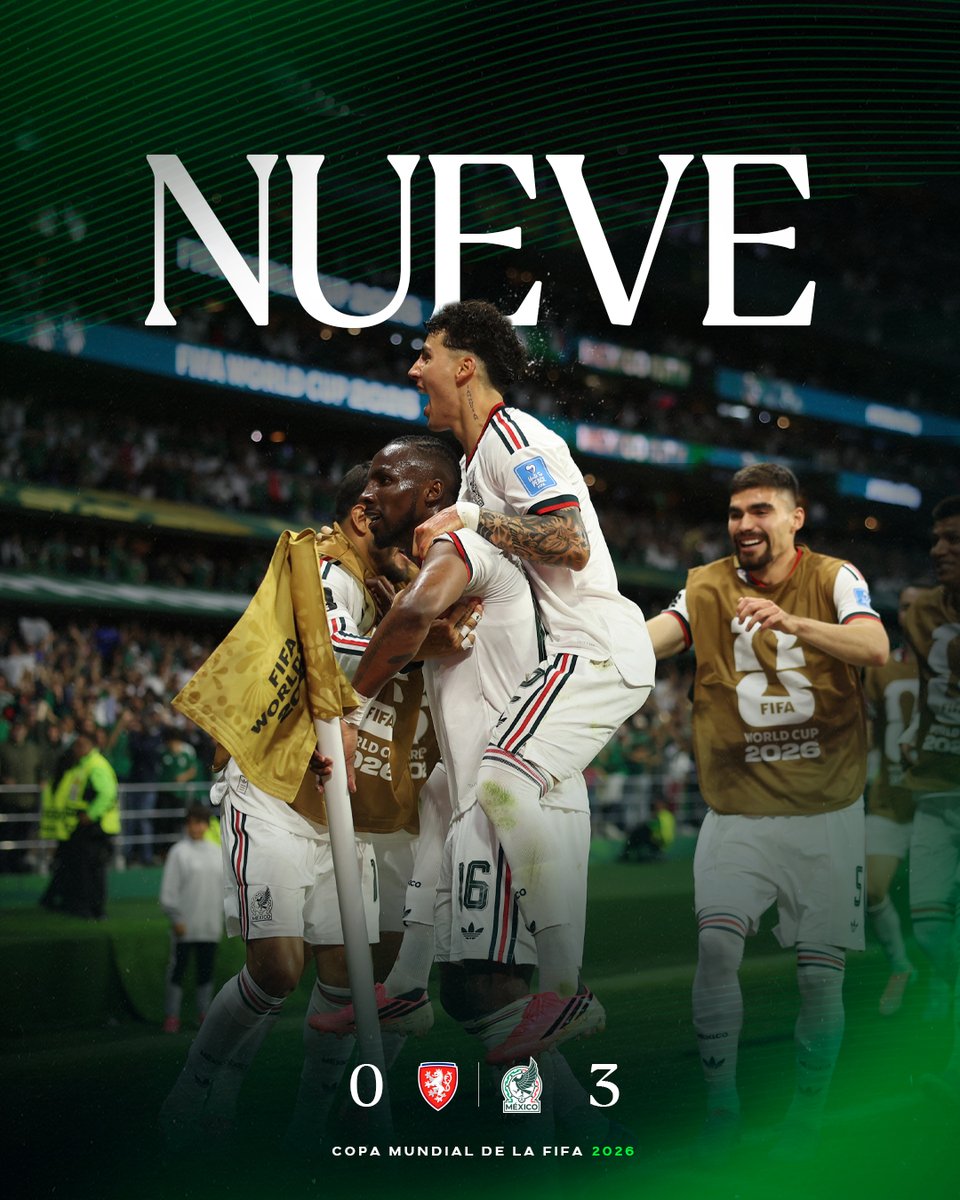 miseleccionmx's tweet photo. ¡Tres partidos, tres victorias por primera vez en la historia! 👏

Histórica Fase de Grupos de nuestra Selección. ¡Y estamos listos para los Dieciseisavos de Final! Nos vemos en el Estadio Ciudad de México, Incondicionales. 🔥

#SomosMéxico 💚🤍❤️ https://t.co/QuS3hiHMtg