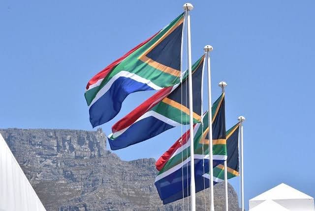 _KATLEGO_1_'s tweet photo. @FIFAWorldCup 🤍🇿🇦🤍🇿🇦🥳🤍🇿🇦🤍🤍 https://t.co/QBwQn682IJ
