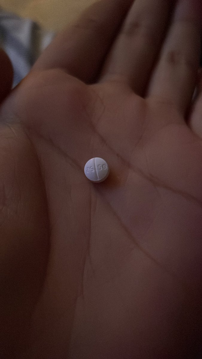 intoherweb's tweet photo. been going through a rough patch and haven’t been able to get feel better, solution? maybe an oxy5 and some overwatch 😸 #drugtwt #overwatchSoldier https://t.co/2b9MxBerBZ