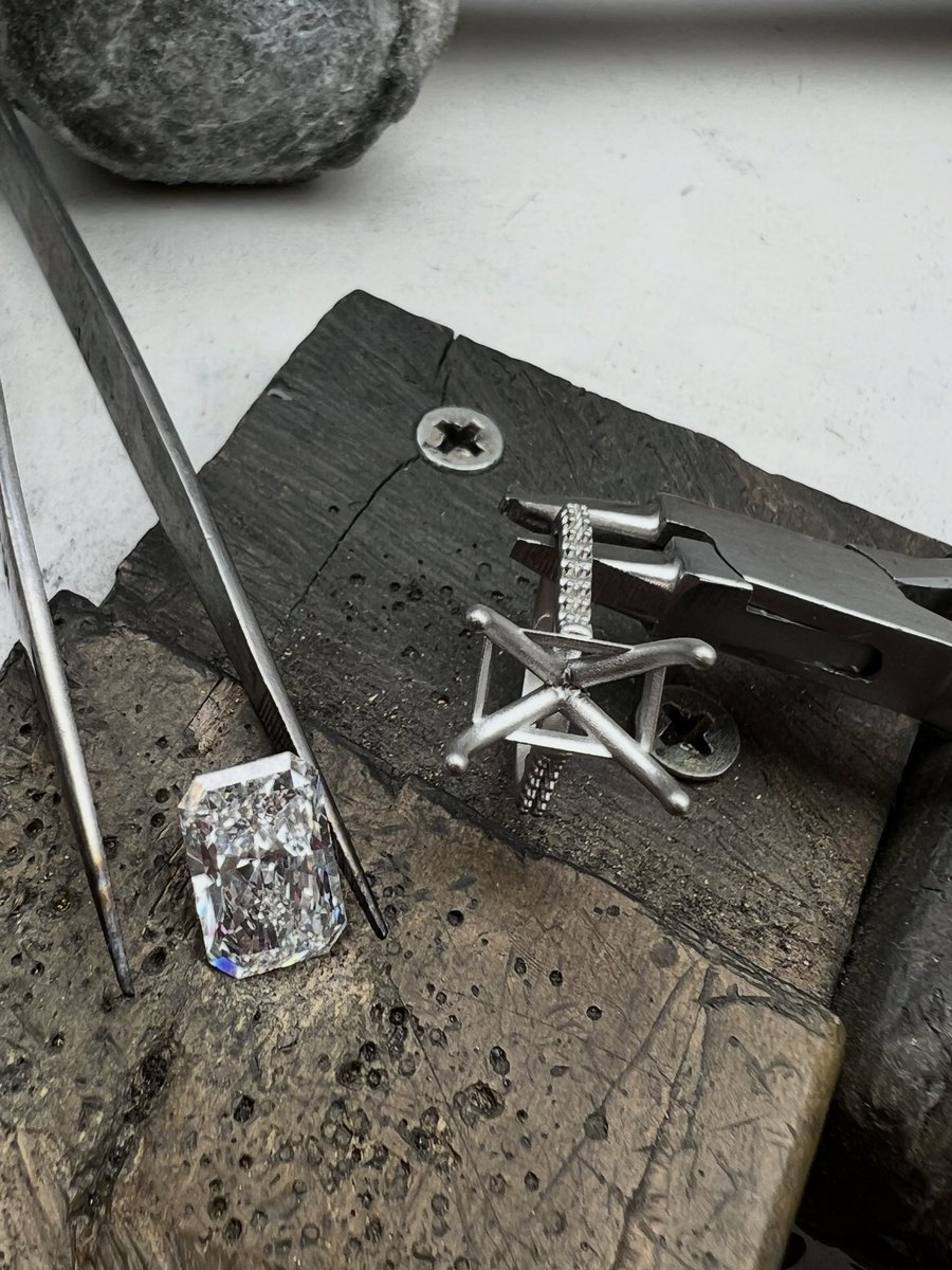DiamondClubPE's tweet photo. The Raw Casting (The Craftsmanship)

Crafted. Not mass produced. 🛠️✨

We are officially at the bench. What you see here is the raw framework of the ring—hand-cast and hand-finished by our manufacturing jewellers.

It hasn’t reached its full shimmer yet, but the intricate detail we planned in the CAD stage is finally coming to life in precious metal. It’s a labor of love that requires patience and precision.

Next stop: the setting room for the final transformation. 💎

#TheDiamondClub #JoondalupJeweller #CustomDesign #BespokeJewellery #ManufacturingJeweller #HandDrawn #JewellerySketch