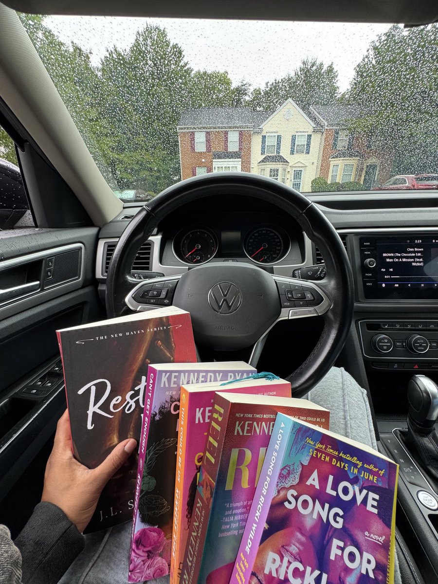 AyeyoKaii__'s tweet photo. #bookdump #romance #disability #lust #fallinginlove #blackauthors #sex #intimacy #yearning https://t.co/f8uT1aLyuE