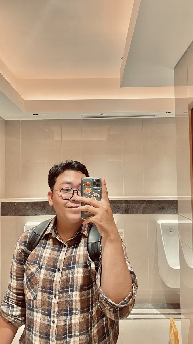 Jonathanchub_'s tweet photo. Toy story 5 #toystory #chubby #chubforchaser https://t.co/BSpFuwoMCp