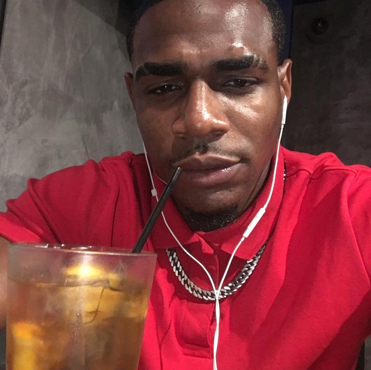 Have a drink with me https://t.co/1ow3WsMtj0
