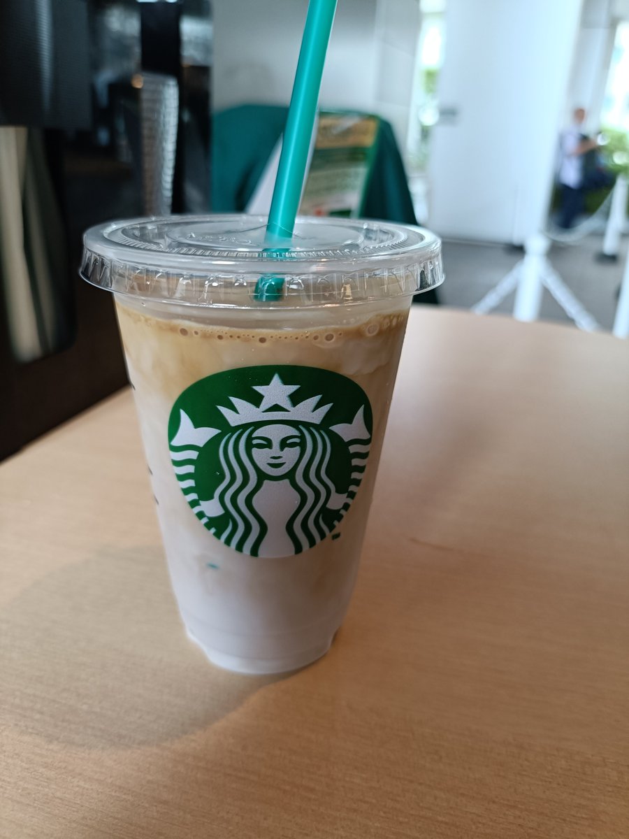 daidaichika's tweet photo. #スターバックス
#スターバックスコーヒークラフト
#自分割りスターバックス https://t.co/gL8g1l1T4d