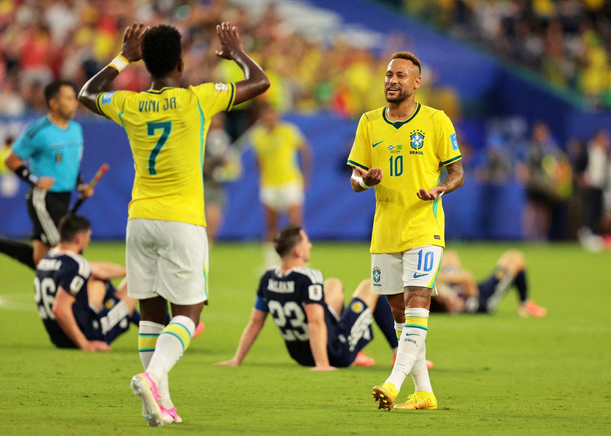 nikahang's tweet photo. 36 years ago, while Brazil and Scotland were playing in the World Cup, a strong earthquake hit Iran.
Today, while the same two teams were playing again in the World Cup, a strong earthquake hit Venezuela.
Apparently, the football gods have a killer instinct, and a very dark sense of tremor.