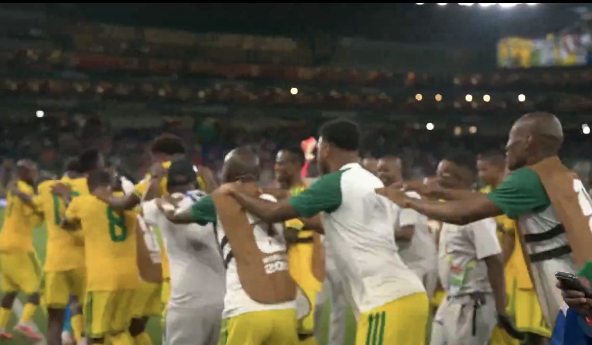 CindyDLewis's tweet photo. @uNkosikhonaa @MLS Hopefully vids will be up for yall soon cause these celebrations are 💯 https://t.co/RGAtalrybC