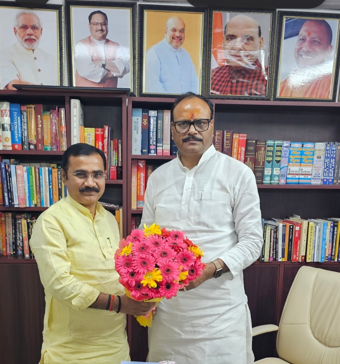 dileeppatelbjp's tweet photo. उत्तर प्रदेश सरकार के लोकप्रिय एवं कर्मठ उप मुख्यमंत्री  मा. ब्रजेश पाठक जी को जन्मदिन की हार्दिक बधाई एवं शुभकामनाएँ।

बाबा विश्वनाथ जी से प्रार्थना है कि आपको उत्तम स्वास्थ्य, दीर्घायु और निरंतर जनसेवा के लिए असीम ऊर्जा प्रदान करें।
@BJP4UP @BJPKashiKshetra @brajeshpathakup https://t.co/GE7VFBC3d2