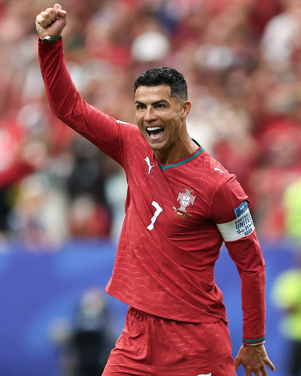 FOXSports's tweet photo. Living legends at the 2026 FIFA World Cup 🌎 https://t.co/nMFMP4EnYT