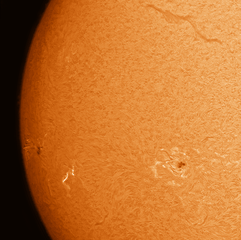skyywatcher88's tweet photo. The sun is popping with C-class solar flares. That could change in the days ahead as a Big sunspot group is turning the eastern limb. Stay tuned for updates... https://t.co/52OVrWunoR