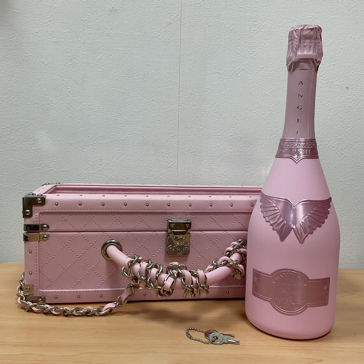 🍾シャンパン🍾 エンジェル ドゥミセック ロゼ ピンク レザータイプ お