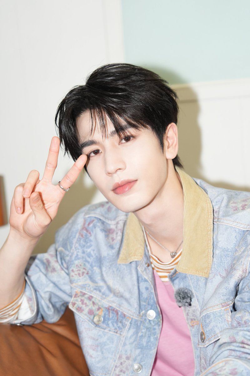 everydayzlh's tweet photo. •062526• zlh studio weibo update 🪐

studio shares new pics of #zhanglinghe for #TheTruthS4 extra chapter episode🔍 https://t.co/Bd2GrKB2X0