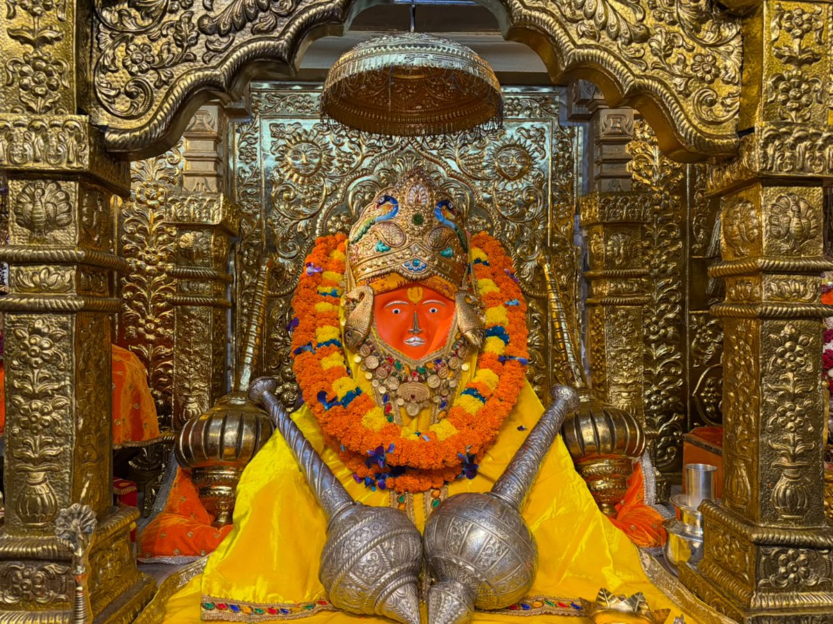 bageshwardham's tweet photo. दिव्य दर्शन श्री बाला जी सरकार
श्री बागेश्वर धाम सरकार ग्राम गढ़ा (मध्यप्रदेश)
25-06-2026
#bageshwardham
#bageshwardhamsarkar
#divyadarshan
#balaji https://t.co/m55y4xi0R6