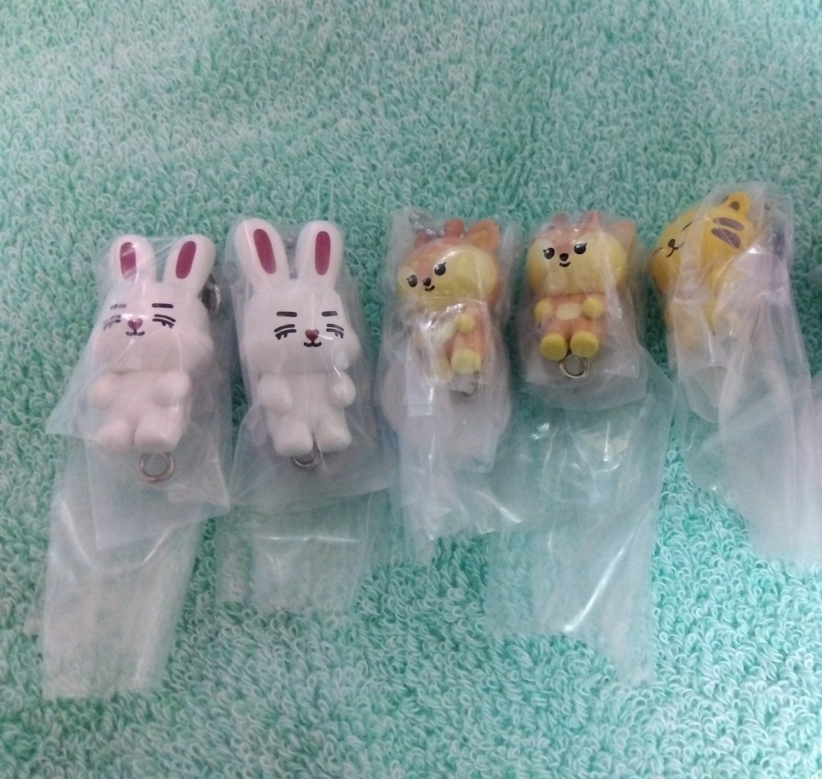 j1004w0717_214's tweet photo. @17  SEVENTEEN セブチ MINITEEN ミニティーン つまんでつなげてますこっと ガチャ 交換

【譲】エスクプス⛓️🦀、ジョシュア⛓️🦀、ホシ⛓️

【求】ジョンハン、ウォヌ(🦀＞⛓️)

🐰は定価で買取も可◎
大阪市内(天王寺)手渡しまたは郵送📮
条件の合う方がいらっしゃいましたらお声掛けお願いいたします🍀 https://t.co/ptrlmJgzdk