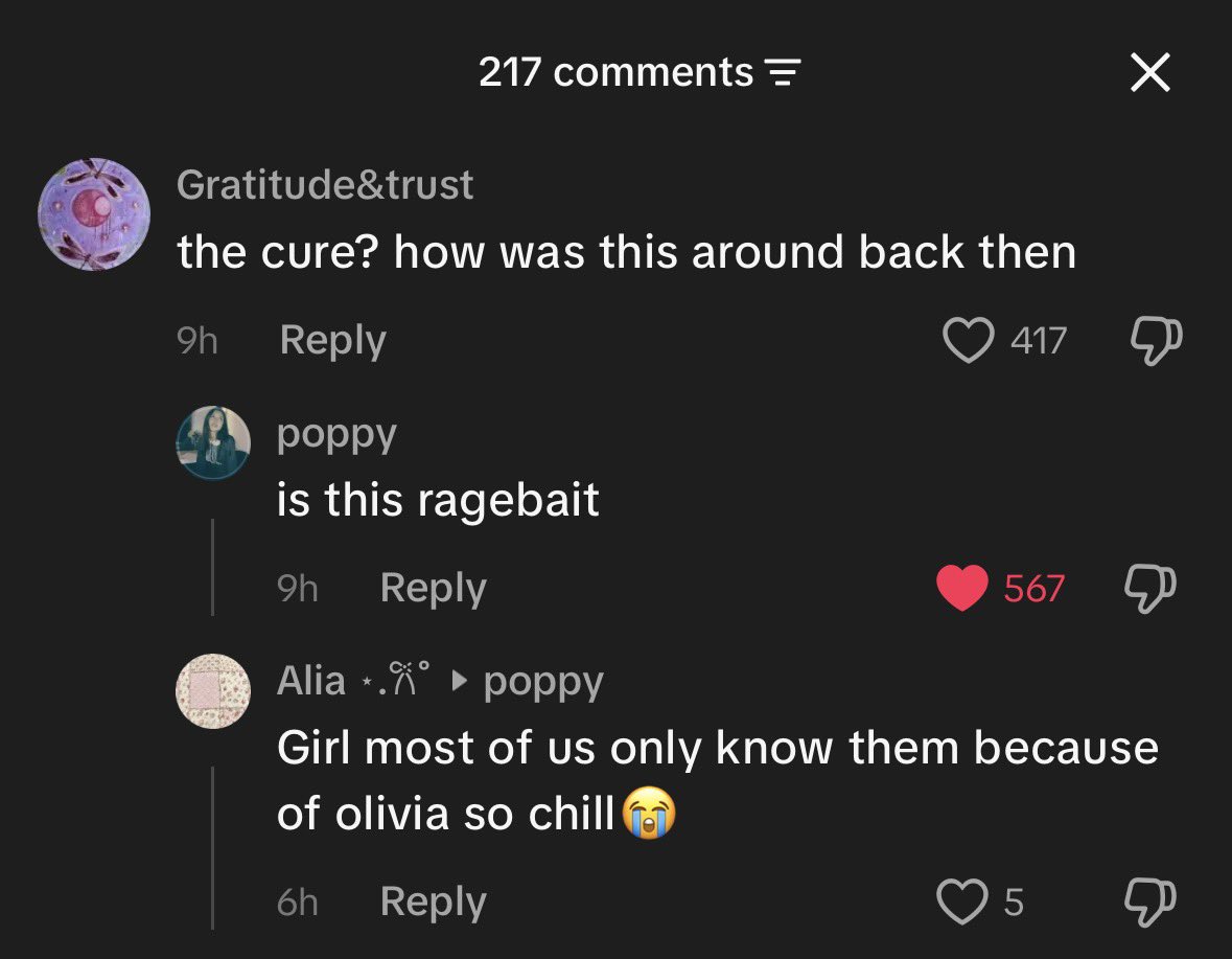 cslandrmda's tweet photo. everyday TikTok comments baffle me more and more. like the implication that olivia rodrigo popularized THE CURE https://t.co/bfM6YEP5qd