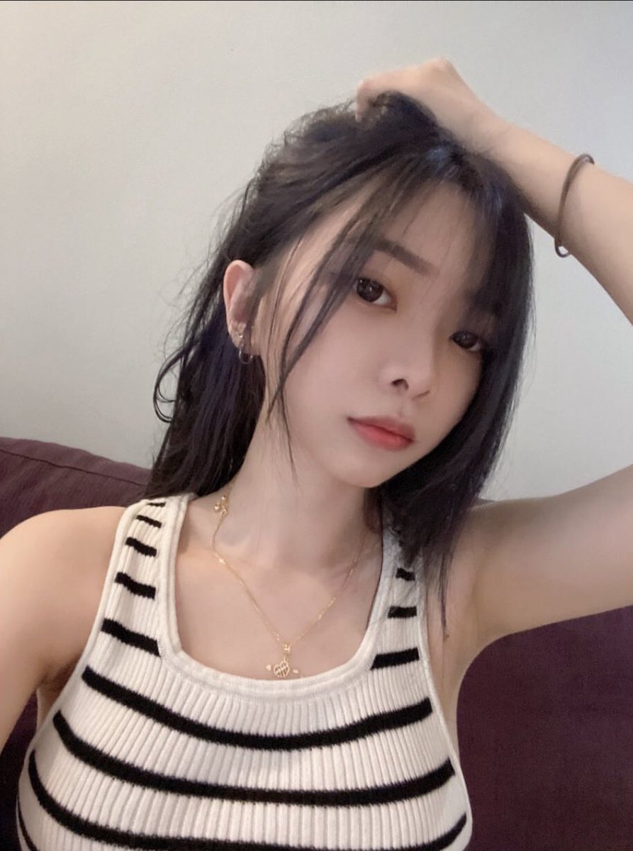 OyaWithyou's tweet photo. 最近工作真的壓得喘不過氣 頭痛到不行～

跟牙醫聊說想多學點醫學知識

結果他直接幫我牽線婦產科和泌尿科的醫生

大家覺得我該去學婦產科照顧女性 還是去學泌尿科幫各位男生呢🤭
#歡迎私訊報名 #全台約 #桃園 https://t.co/hbXW9TDtI5