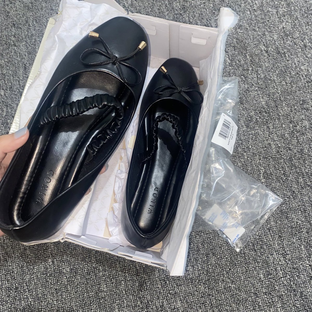 zeuzone1's tweet photo. wts | want to sale flatshoes

🥿flatshoes Winod NEW + box  (size 38) *65k udah sama admin
🥿new yaa (blm pernah dipakai) dijual karna salah ukuran

bisa 🍊gratis ong

#WTS #preloved #zonauang #zonajajan #flatshoes https://t.co/79hFTs9Xjp