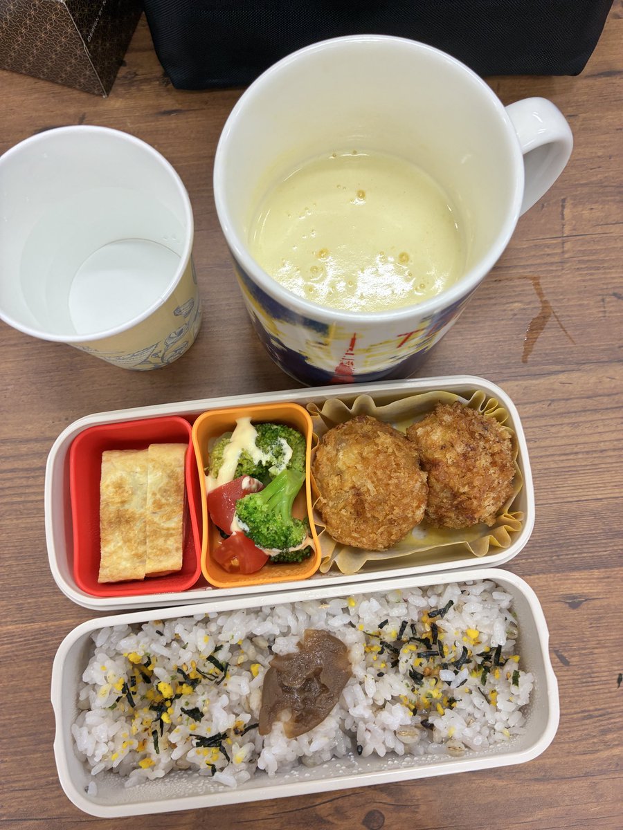 migu5643's tweet photo. #お弁当記録

昨日小さく使っといたメンチカツとか🤗 https://t.co/ESaPdqrw51