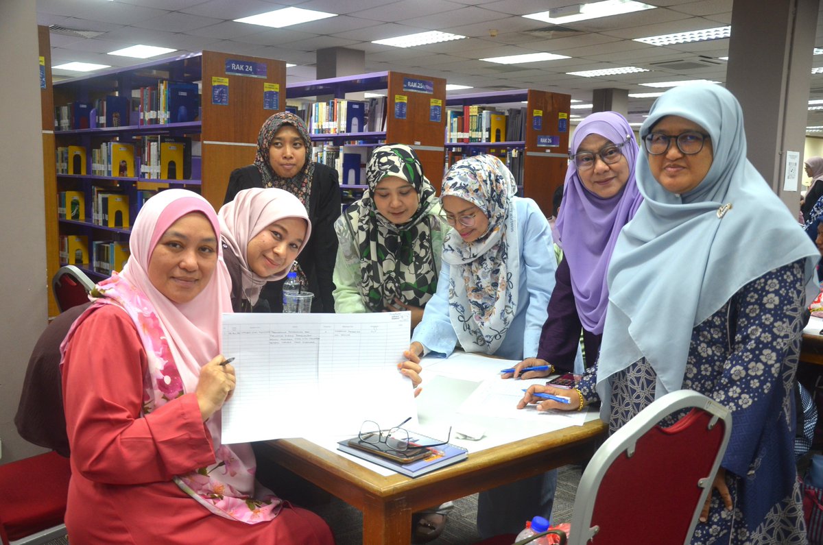 LibUiTMPerak's tweet photo. Kursus Pengurusan Rekod UiTM Cawangan Perak, (Hari Kedua)

Tarikh : 22 &amp; 23 Jun 2026 (Isnin dan Selasa)
Masa : 8.30 pagi-4.30 petang
Tempat  : Aras 1, Perpustakaan Tun Abdul Razak, UiTM Cawangan Perak Kampus Seri Iskandar

Laporan penuh : https://t.co/JiivLXEXKq https://t.co/afxStP2Zcl