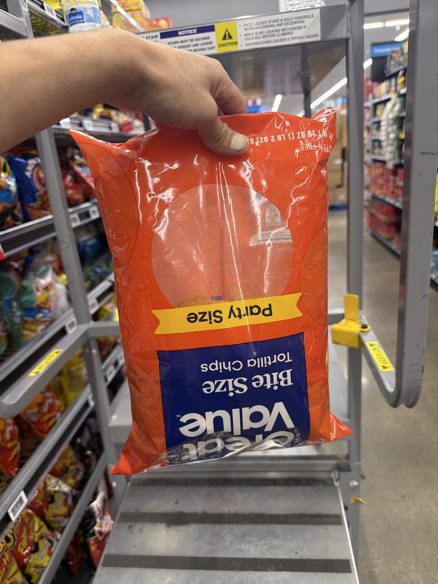 JasonOmega69's tweet photo. Not only is it already the cheap brand. They scammin fr https://t.co/dtdL9vsr7Z