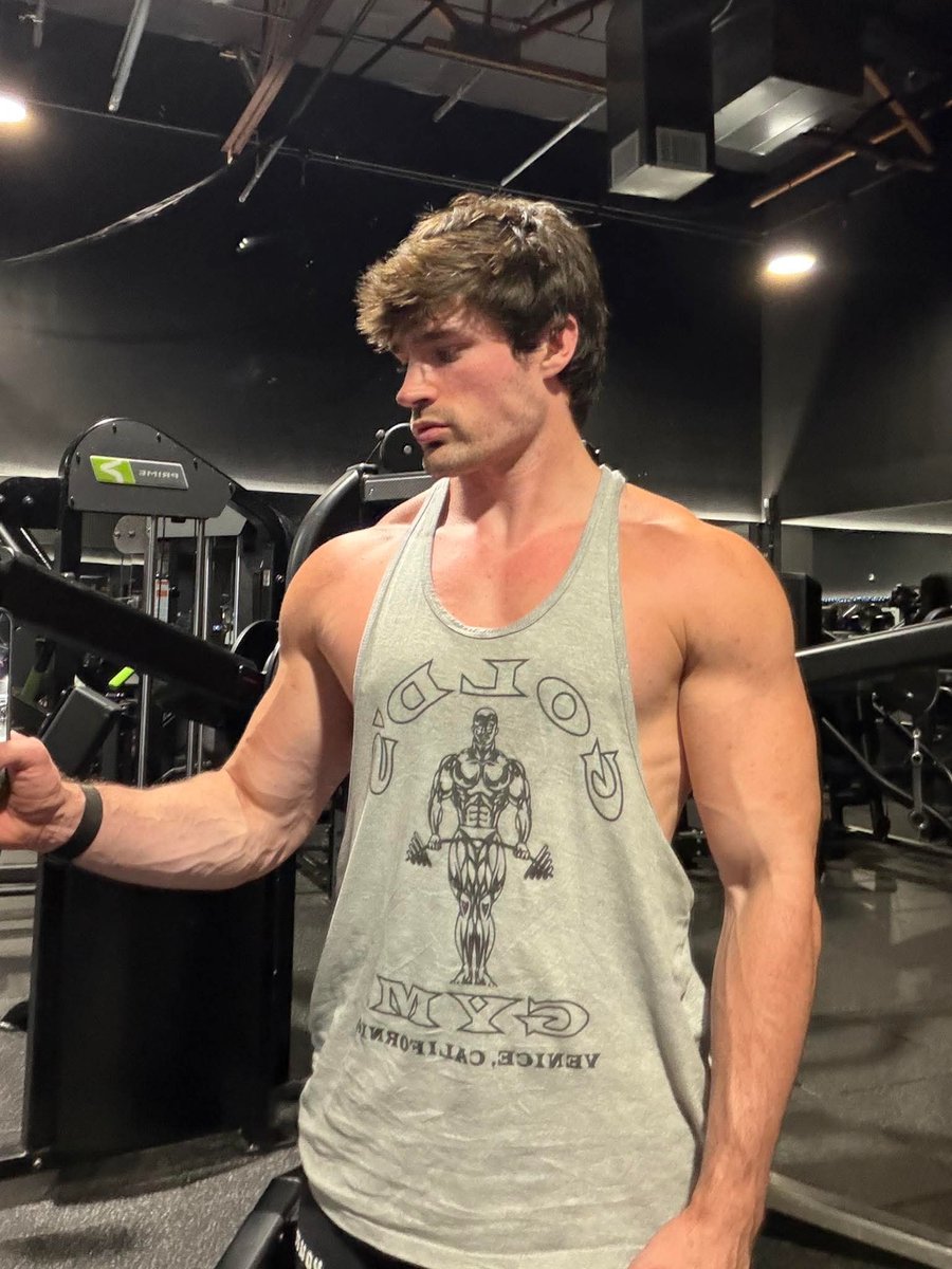 Model_Eric's tweet photo. https://t.co/4K2UM3VWEy
