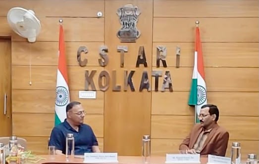 RCPSDC2012's tweet photo. RCPSDC CXO Maj Gen Rajesh Arun Moghe met Shri Rajnish Kumar Jha, Director, CSTARI, Kolkata, to strengthen collaboration in skill development and industry-aligned training.

Building a future-ready skilling ecosystem together.

#RCPSDC #SkillIndia #FutureSkills #TVET https://t.co/5GoZJXfXes