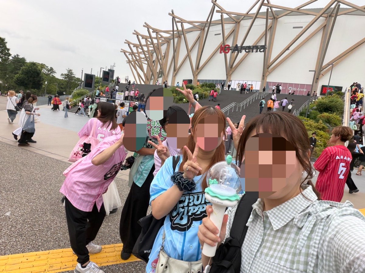sotadebaseball's tweet photo. 久々に愛知っぱー集合できた😭

愛知現場の時はもはやこのメンツに会いに行くのもライブの楽しみのひとつになってたりする笑

次の愛知現場はホルツまで空いちゃうけど夏休みくらいにまた集まりましょー！！ありがとう！

@shinoharaaa_ @ryu415_FRUITS 
@glassTHEEND  @nabe_1205_ 
@taechaaan46 https://t.co/BixrW6JI7q