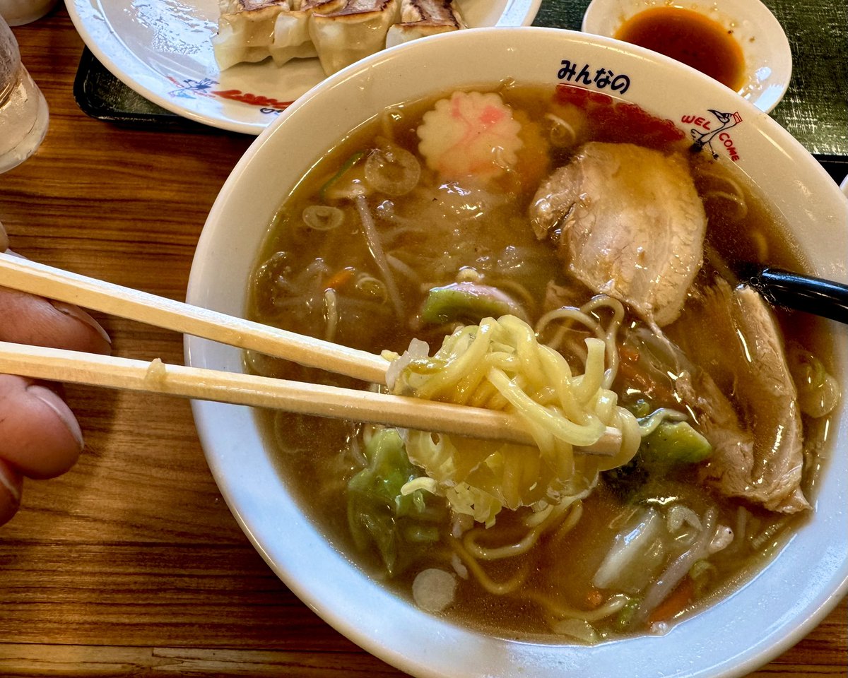 kozpaper's tweet photo. 長野県の原村で仕事打ち合せ〜終わり！
で、久々テンホウ〜
肌寒いなんで、広東麺&amp;餃子！

#広東麺
#餃子
#みんなのテンホウ https://t.co/nysXDXhHGz