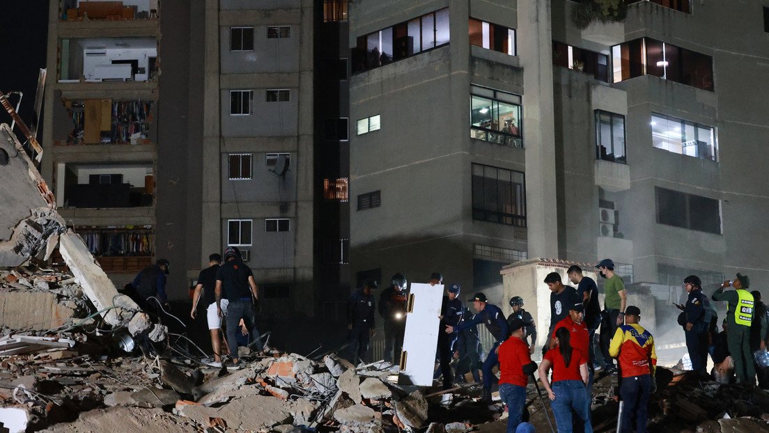 ActualidadRT's tweet photo. ‼️ DELCY RODRÍGUEZ OFRECE EL BALANCE DE LA TRAGEDIA EN VENEZUELA

AL MENOS 32 FALLECIDOS Y 700 HERIDOS EN DEVASTADORES TERREMOTOS EN VENEZUELA

https://t.co/yzTm3qGPLo https://t.co/K3dm36fJ98
