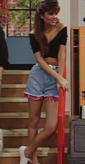 MarMadVic's tweet photo. #ThiessenThursday begins with a little #TBT #SBTB !π₯π₯΅ππ https://t.co/dpl7PTsziM