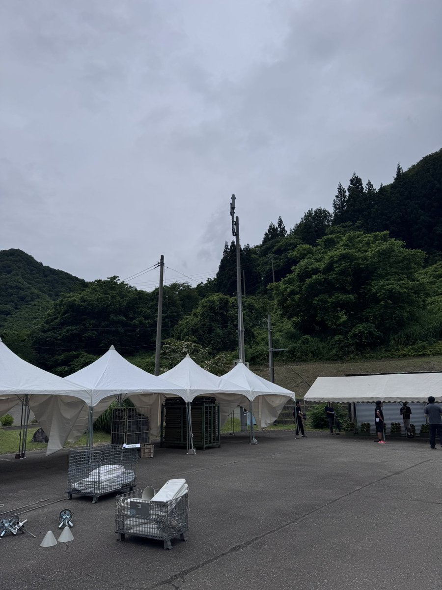 JCF_event's tweet photo. 全日本ロード（南魚沼市、6/27-28）
絶賛準備中
現在雨は降っておらず、何とかなりそうです https://t.co/i34WD1JJQo