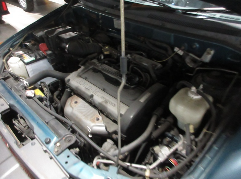 IXbE1IzHH3myazI's tweet photo. 気になる中古車！
「三菱 RVR ハイパースポーツギア Z」
ノンターボですが、販売期間がモデル末期の10ヶ月しかなかったレアグレードですぅ😆 https://t.co/n44HCXZCMX