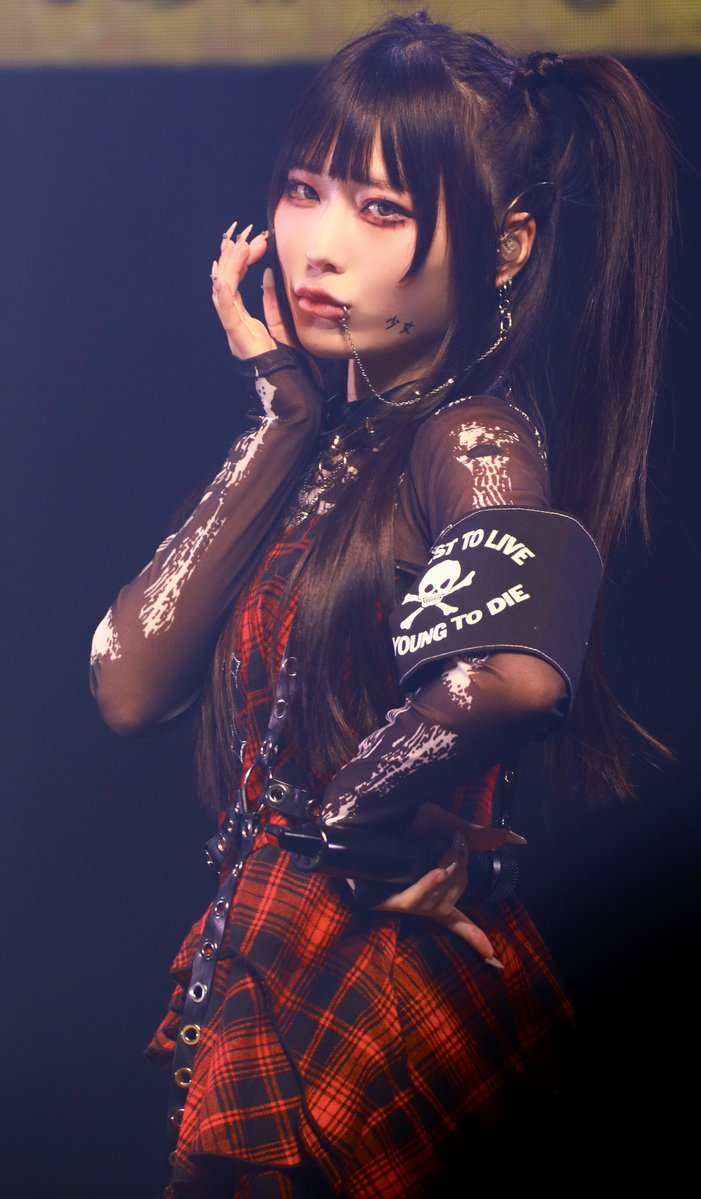 maguropan_idol's tweet photo. 島村嬉唄生誕ライブ
『Welcome to a rocking live show!
～忘れられない夜にしてあげる♡〜』

逃げ水あむちゃん
@_mochizou_ 

#あむ心中 
#きゅるりんってしてみて 

少女 https://t.co/iADenrdpCc