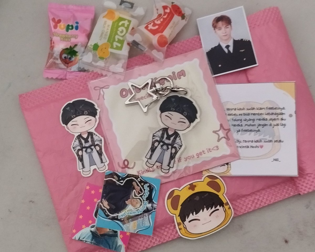 mourning_elf's tweet photo. Makasih kak Hill @orenjienim freeclaim bday ochi udah sampai 🫶🏻🐯 https://t.co/3SpKXtEvWz