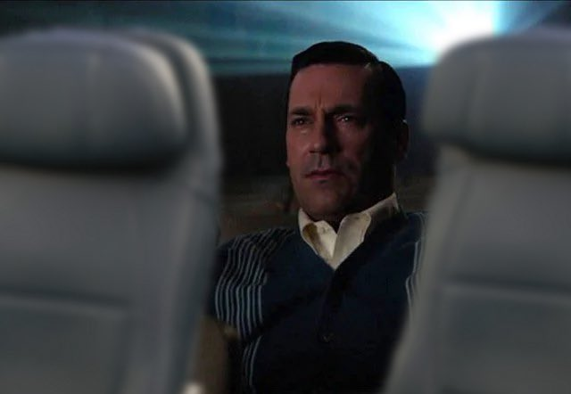 litteralyme0's tweet photo. Me on the plane watching the movie the guy in front of me is watching with no sound: https://t.co/2Fht1j6jUn