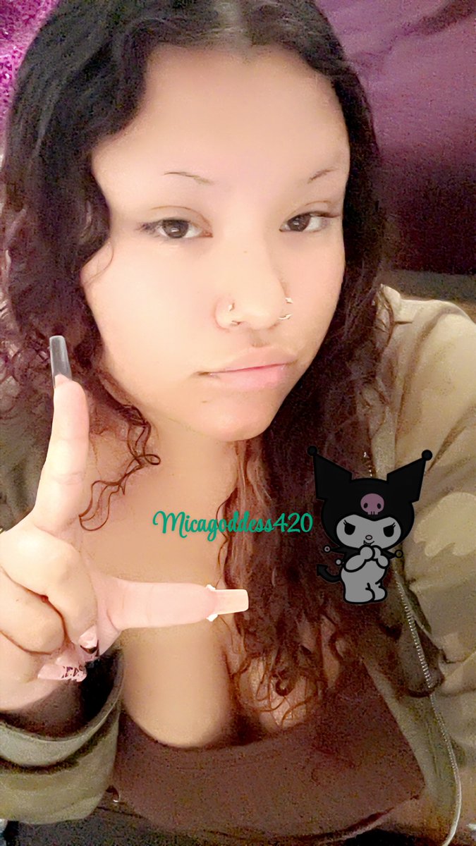 micagoddess420's tweet photo. Losers https://t.co/YtBECc5jKV