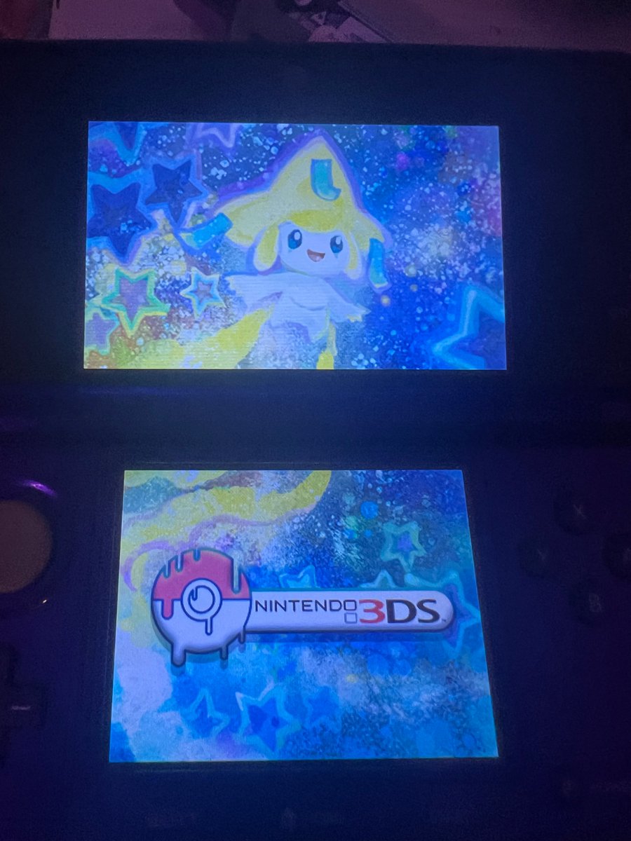 xGRIMPRINCEx's tweet photo. GOD MY MODDED 3DS FINALLY AND SHE’S SO CUTE https://t.co/APrv6PPFse